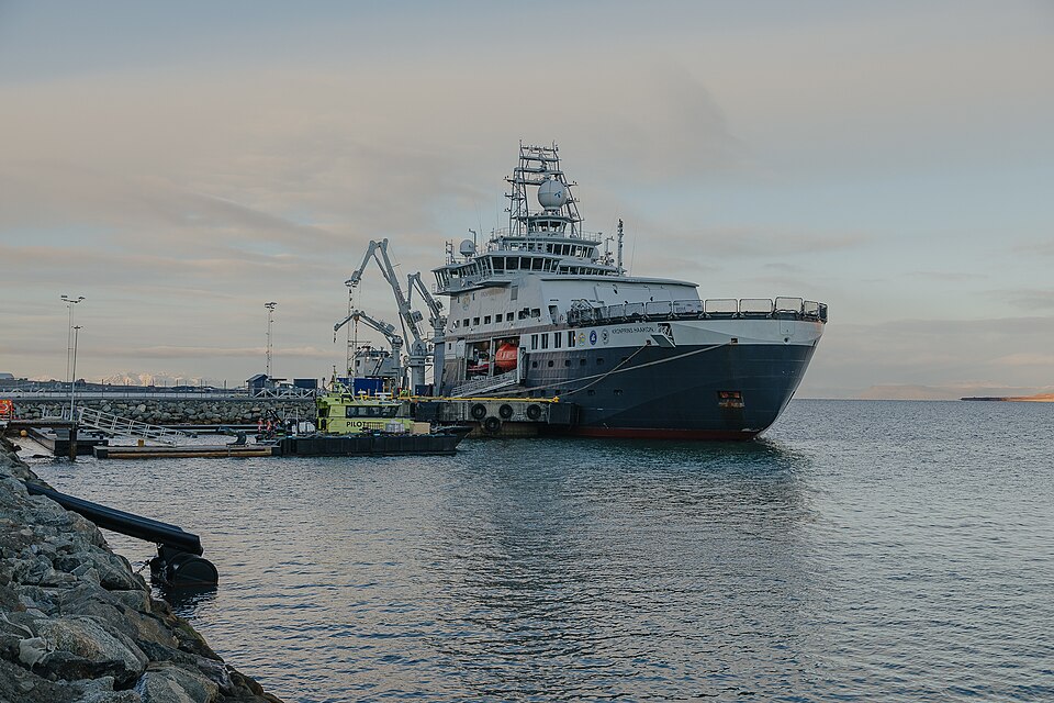Kronprins Haakon 破冰船实船照片