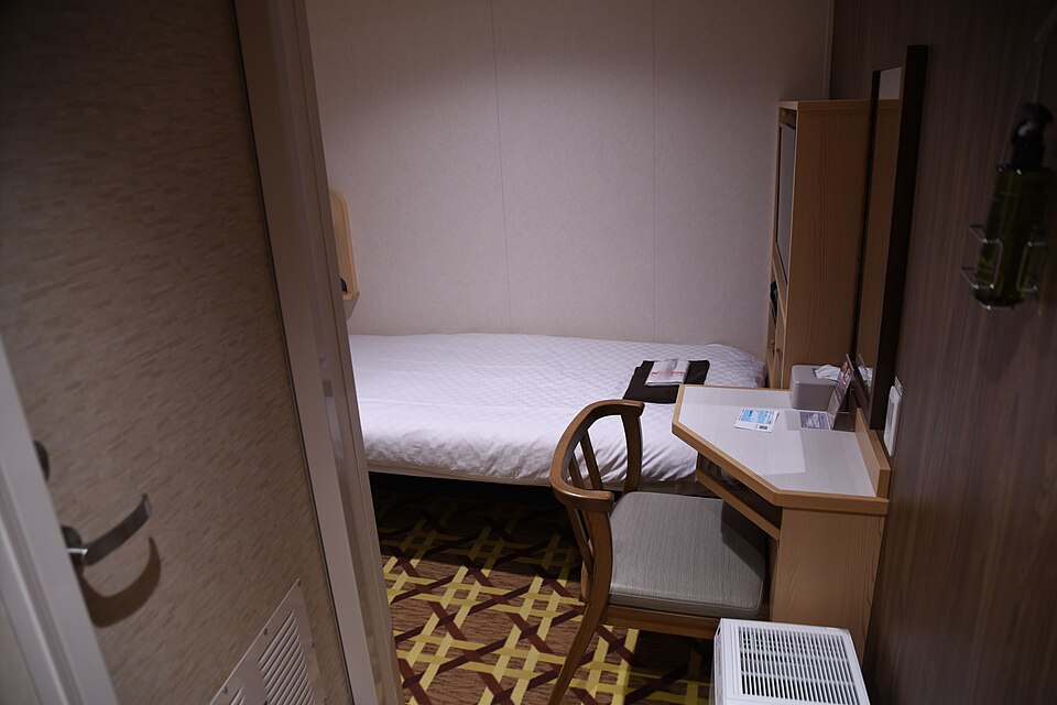 向日葵红渡轮实船照片